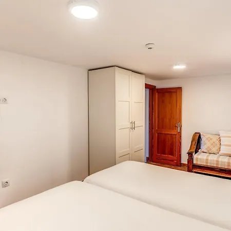 Luxury , Sea Views Private Garden Vakantiehuis *