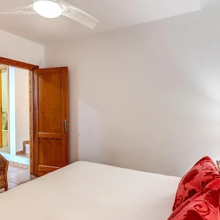 Vakantiehuis Luxury , Sea Views Private Garden