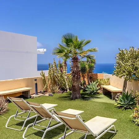 Luxury , Sea Views Private Garden Vakantiehuis *